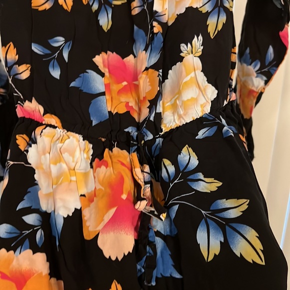 Gorgeous Floral Dress ÖFORI FASHION Size XS-S - Picture 6 of 7